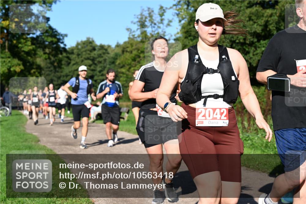 27.09.2026 - 35. Volkslauf durch das schöne Alstertal Dr. Thomas Lammeyer http://msf.ph/oto/10563418 27.09.2026 10:26:49 Laufen 2042 meine-sportfotos.de