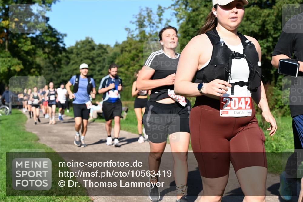 27.09.2026 - 35. Volkslauf durch das schöne Alstertal Dr. Thomas Lammeyer http://msf.ph/oto/10563419 27.09.2026 10:26:49 Laufen 2042 meine-sportfotos.de