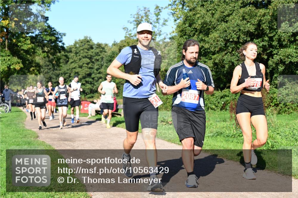 27.09.2026 - 35. Volkslauf durch das schöne Alstertal Dr. Thomas Lammeyer http://msf.ph/oto/10563429 27.09.2026 10:26:51 Laufen 210, 2087, 78 meine-sportfotos.de