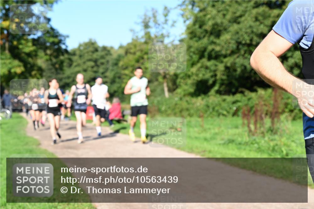 27.09.2026 - 35. Volkslauf durch das schöne Alstertal Dr. Thomas Lammeyer http://msf.ph/oto/10563439 27.09.2026 10:26:52 Laufen  meine-sportfotos.de
