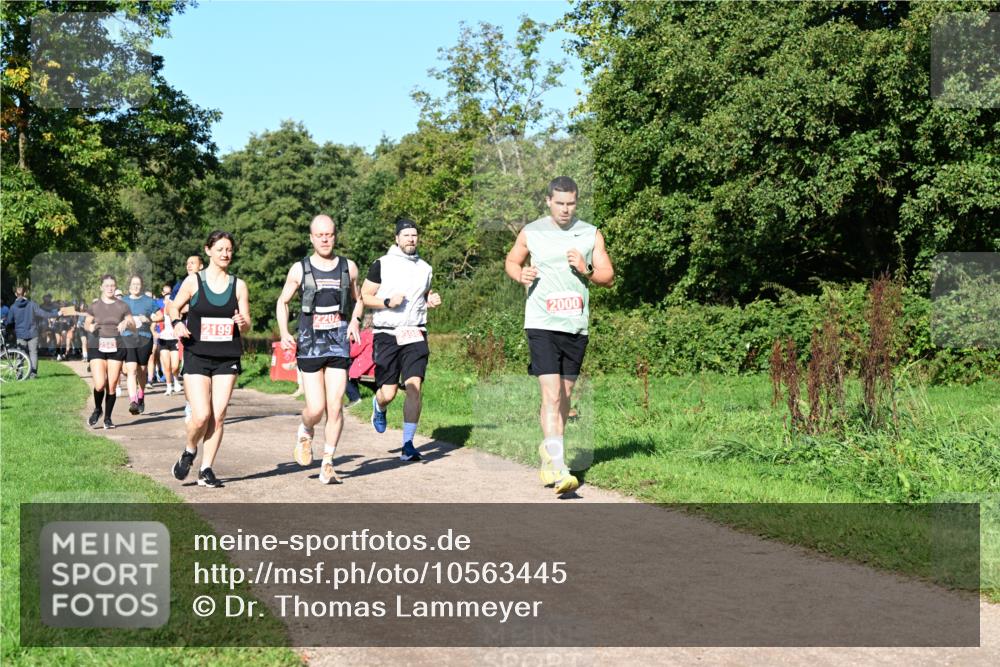 27.09.2026 - 35. Volkslauf durch das schöne Alstertal Dr. Thomas Lammeyer http://msf.ph/oto/10563445 27.09.2026 10:26:53 Laufen 2199, 2000 meine-sportfotos.de