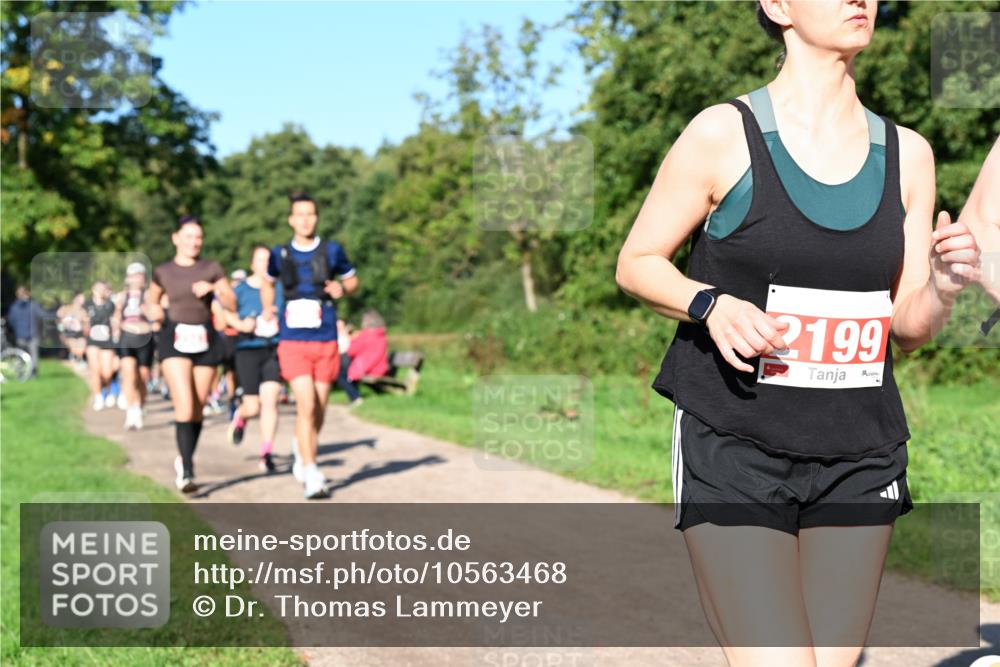 27.09.2026 - 35. Volkslauf durch das schöne Alstertal Dr. Thomas Lammeyer http://msf.ph/oto/10563468 27.09.2026 10:26:57 Laufen 2199 meine-sportfotos.de