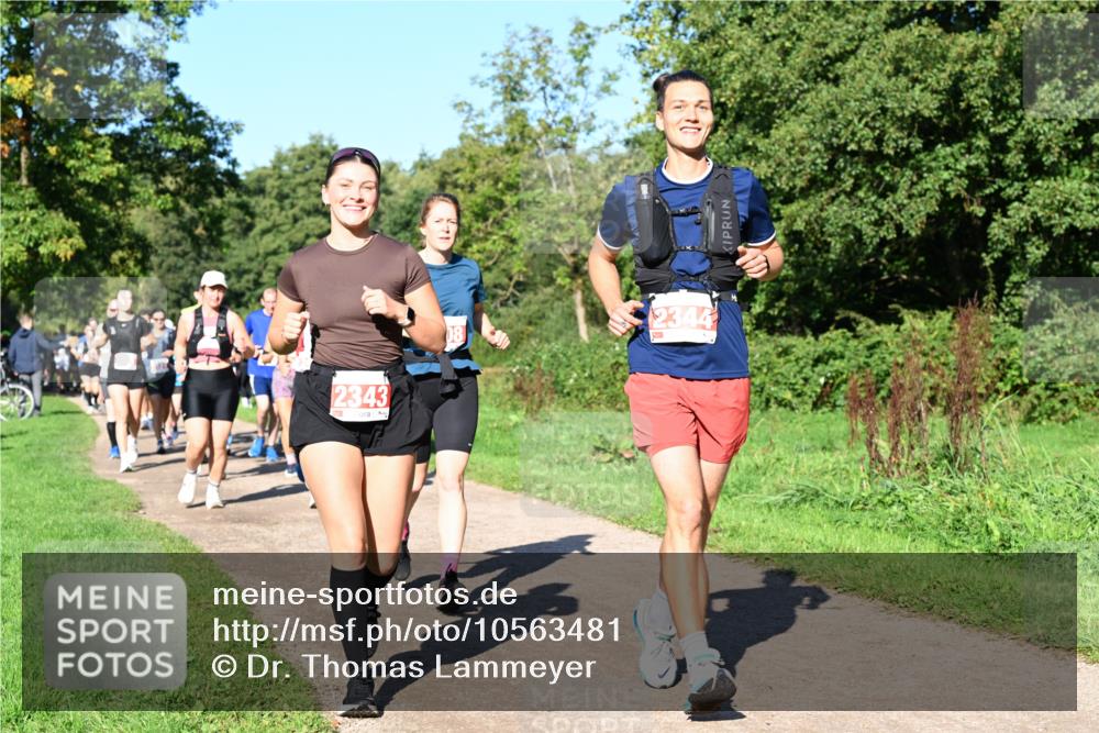 27.09.2026 - 35. Volkslauf durch das schöne Alstertal Dr. Thomas Lammeyer http://msf.ph/oto/10563481 27.09.2026 10:26:59 Laufen 2343 meine-sportfotos.de