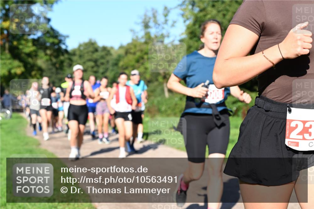 27.09.2026 - 35. Volkslauf durch das schöne Alstertal Dr. Thomas Lammeyer http://msf.ph/oto/10563491 27.09.2026 10:27:01 Laufen 23 meine-sportfotos.de