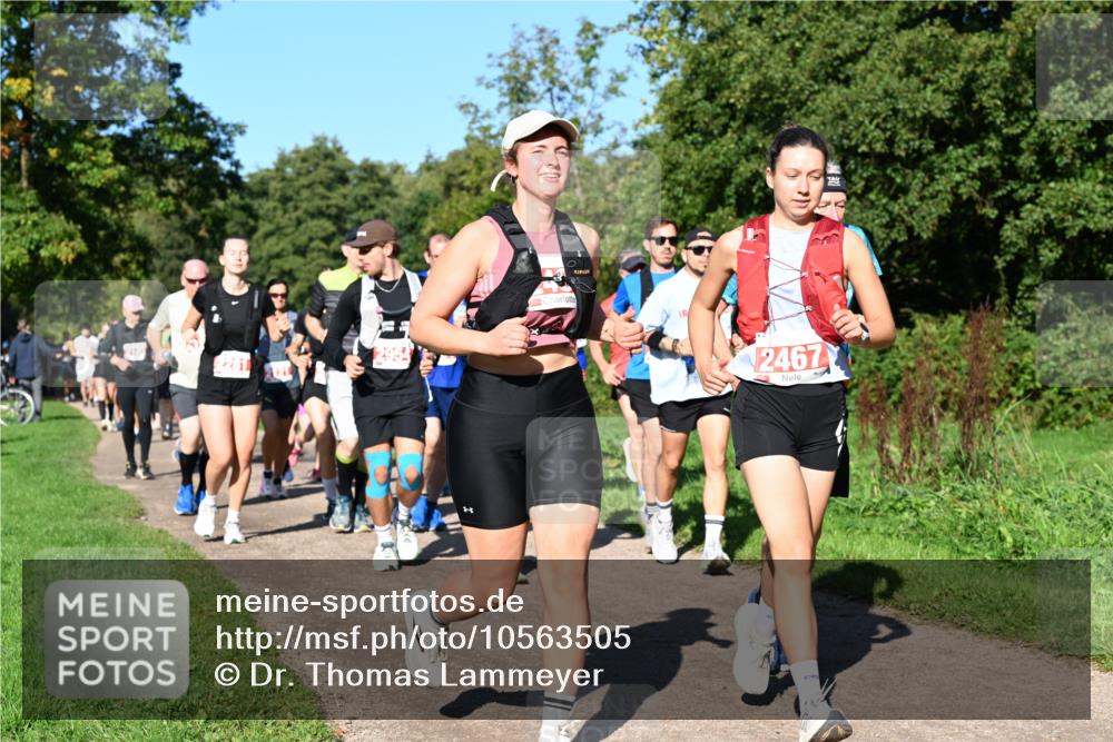 27.09.2026 - 35. Volkslauf durch das schöne Alstertal Dr. Thomas Lammeyer http://msf.ph/oto/10563505 27.09.2026 10:27:03 Laufen 281, 2467 meine-sportfotos.de