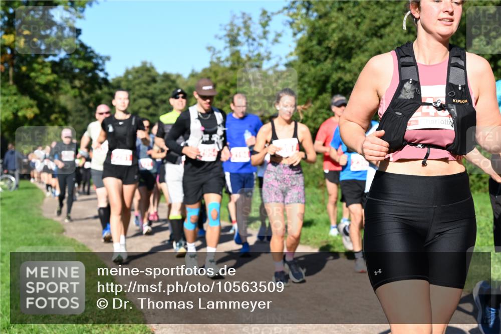 27.09.2026 - 35. Volkslauf durch das schöne Alstertal Dr. Thomas Lammeyer http://msf.ph/oto/10563509 27.09.2026 10:27:03 Laufen  meine-sportfotos.de