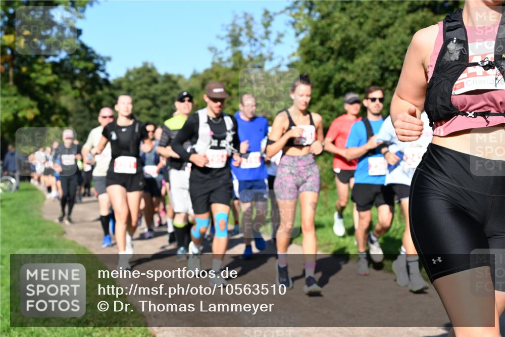 27.09.2026 - 35. Volkslauf durch das schöne Alstertal Dr. Thomas Lammeyer http://msf.ph/oto/10563510 27.09.2026 10:27:04 Laufen  meine-sportfotos.de