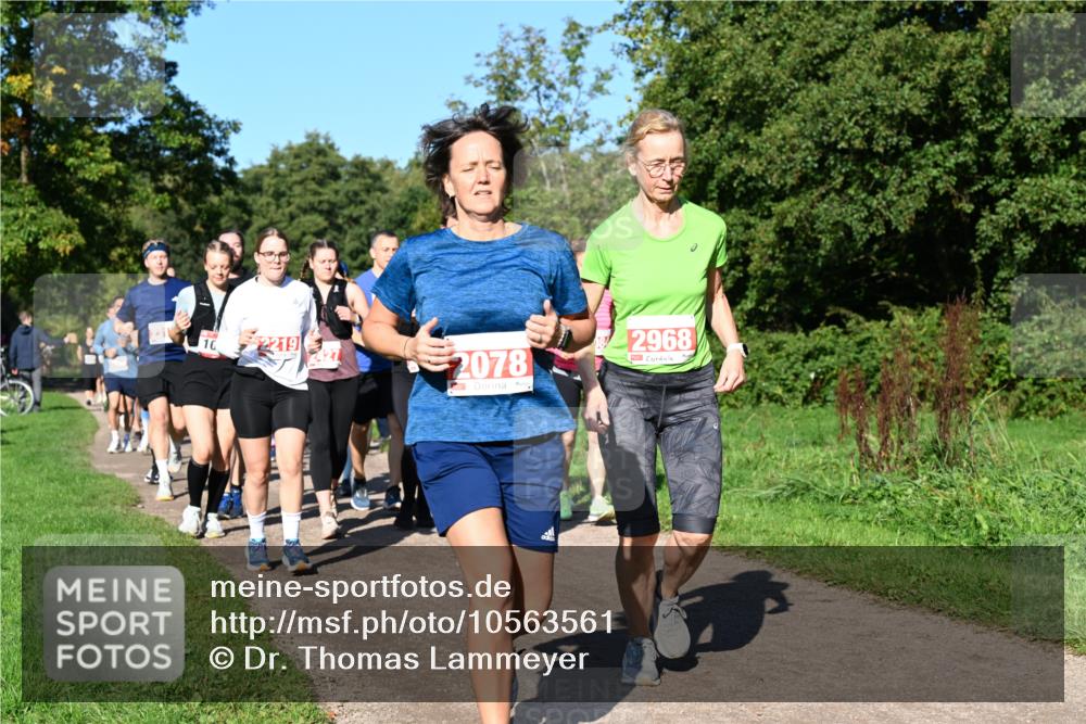 27.09.2026 - 35. Volkslauf durch das schöne Alstertal Dr. Thomas Lammeyer http://msf.ph/oto/10563561 27.09.2026 10:27:12 Laufen 10, 2219, 2078, 2968 meine-sportfotos.de