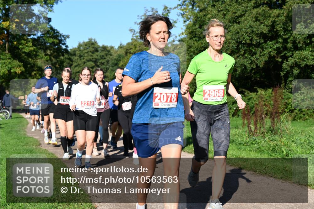 27.09.2026 - 35. Volkslauf durch das schöne Alstertal Dr. Thomas Lammeyer http://msf.ph/oto/10563563 27.09.2026 10:27:12 Laufen 1083, 2219, 2078, 2968 meine-sportfotos.de