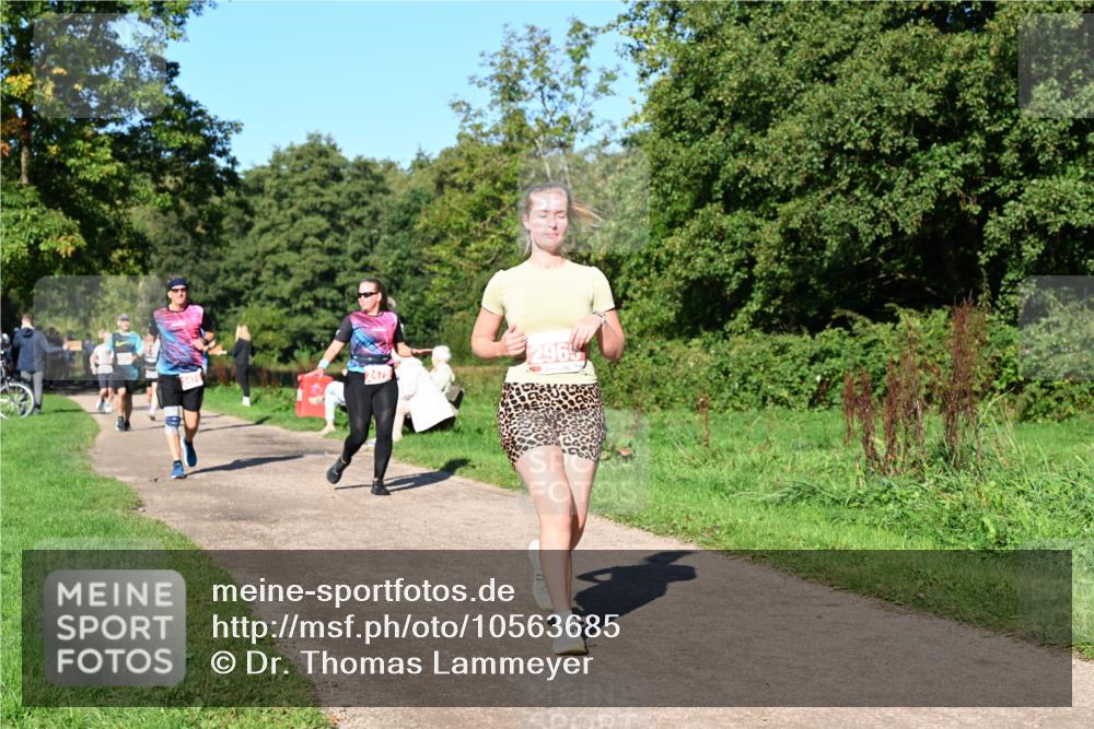27.09.2026 - 35. Volkslauf durch das schöne Alstertal Dr. Thomas Lammeyer http://msf.ph/oto/10563685 27.09.2026 10:27:33 Laufen 2475, 2965 meine-sportfotos.de
