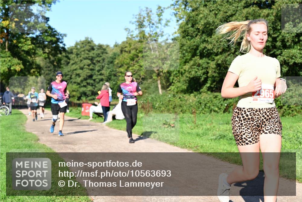 27.09.2026 - 35. Volkslauf durch das schöne Alstertal Dr. Thomas Lammeyer http://msf.ph/oto/10563693 27.09.2026 10:27:34 Laufen 2965 meine-sportfotos.de
