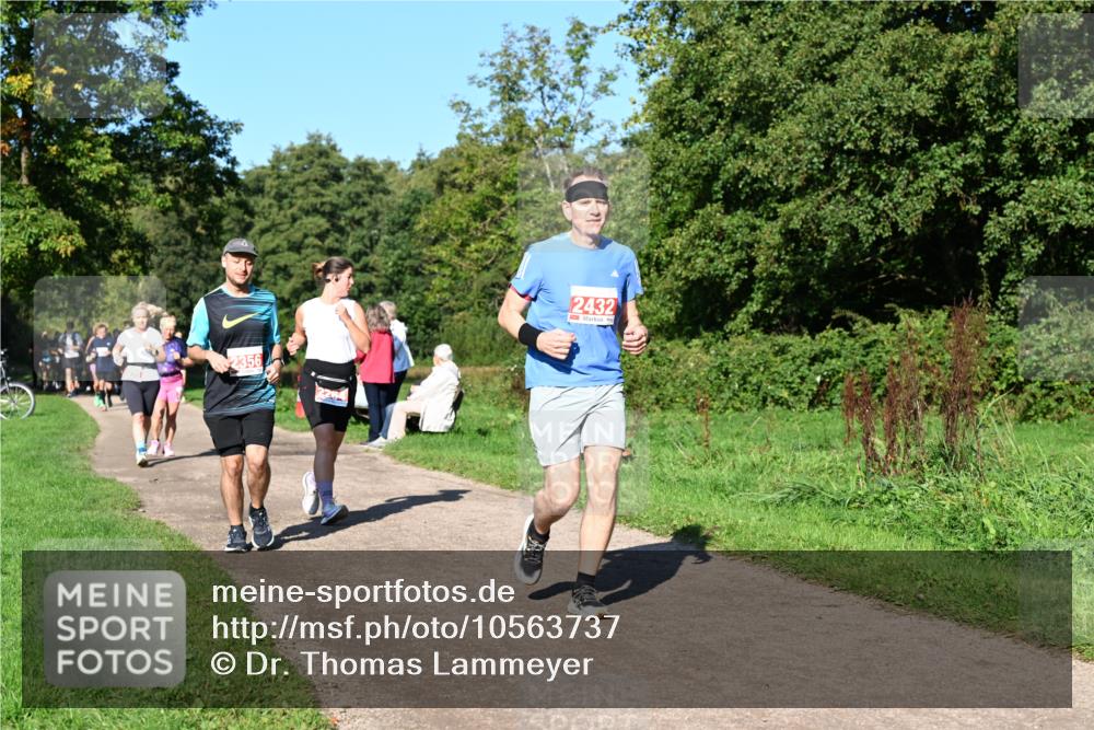 27.09.2026 - 35. Volkslauf durch das schöne Alstertal Dr. Thomas Lammeyer http://msf.ph/oto/10563737 27.09.2026 10:27:42 Laufen 2356, 2432 meine-sportfotos.de