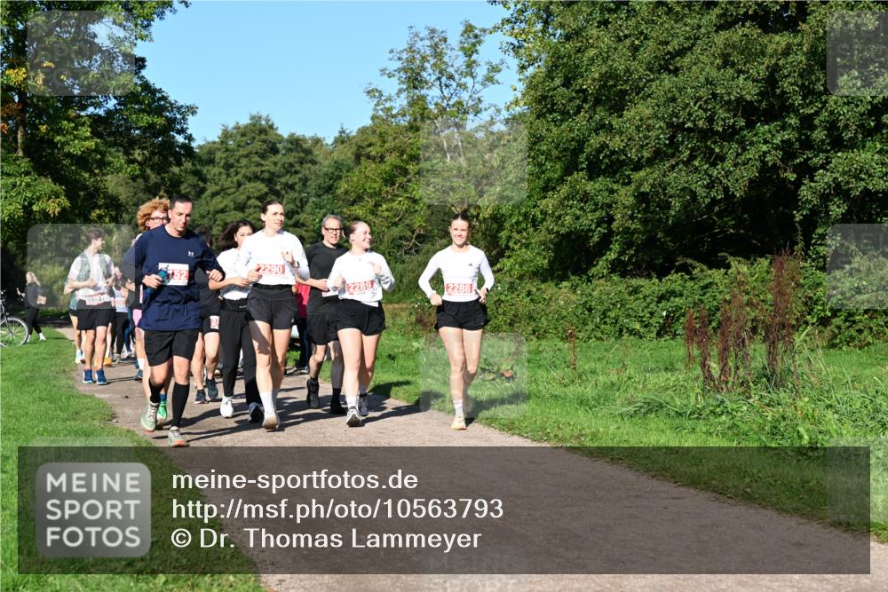 27.09.2026 - 35. Volkslauf durch das schöne Alstertal Dr. Thomas Lammeyer http://msf.ph/oto/10563793 27.09.2026 10:27:57 Laufen  meine-sportfotos.de