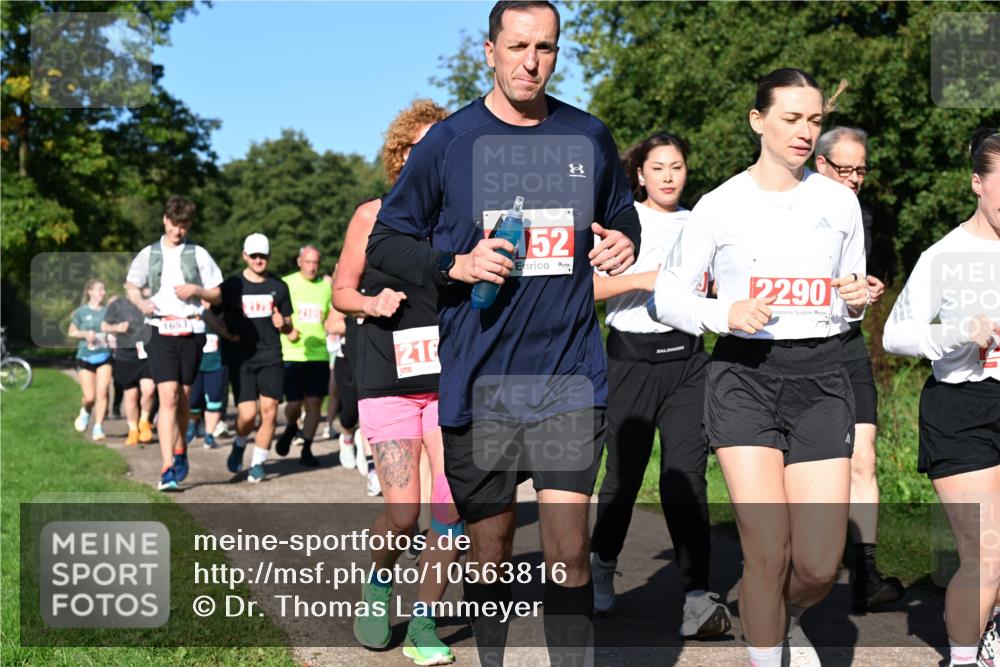 27.09.2026 - 35. Volkslauf durch das schöne Alstertal Dr. Thomas Lammeyer http://msf.ph/oto/10563816 27.09.2026 10:28:01 Laufen 1653, 216, 152, 2290 meine-sportfotos.de