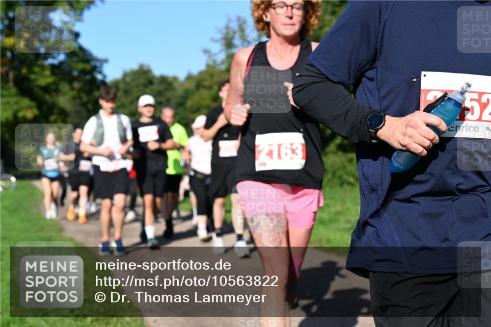 27.09.2026 - 35. Volkslauf durch das schöne Alstertal Dr. Thomas Lammeyer http://msf.ph/oto/10563822 27.09.2026 10:28:02 Laufen 2163, 52 meine-sportfotos.de
