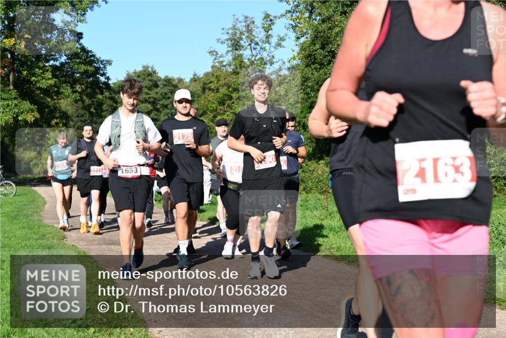 27.09.2026 - 35. Volkslauf durch das schöne Alstertal Dr. Thomas Lammeyer http://msf.ph/oto/10563826 27.09.2026 10:28:02 Laufen 2006, 2223, 1653, 2175, 210, 2163 meine-sportfotos.de