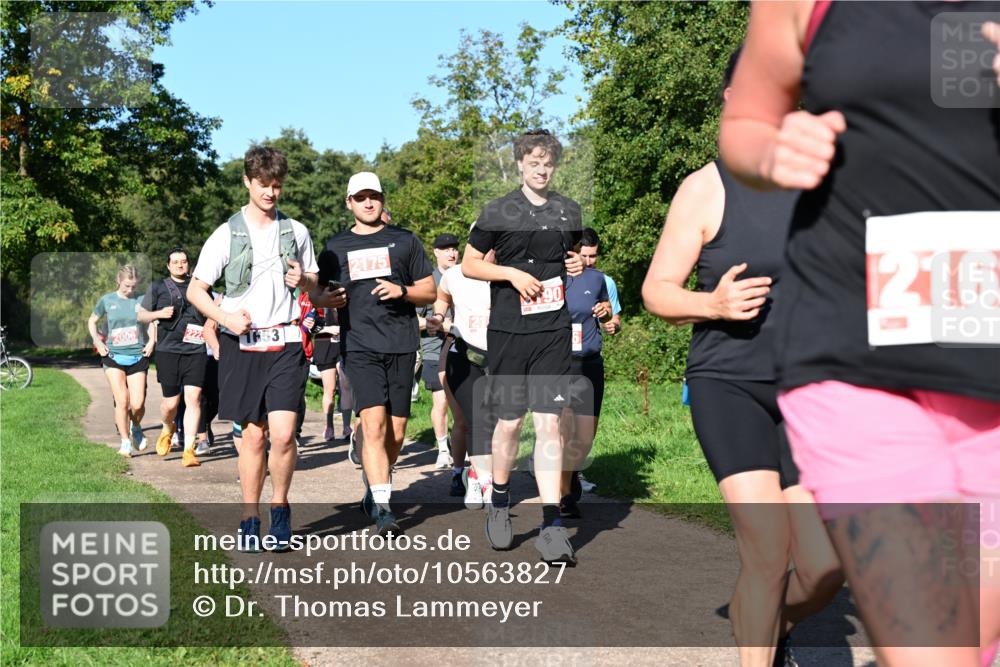 27.09.2026 - 35. Volkslauf durch das schöne Alstertal Dr. Thomas Lammeyer http://msf.ph/oto/10563827 27.09.2026 10:28:03 Laufen 2006, 222, 2175, 27, 216 meine-sportfotos.de