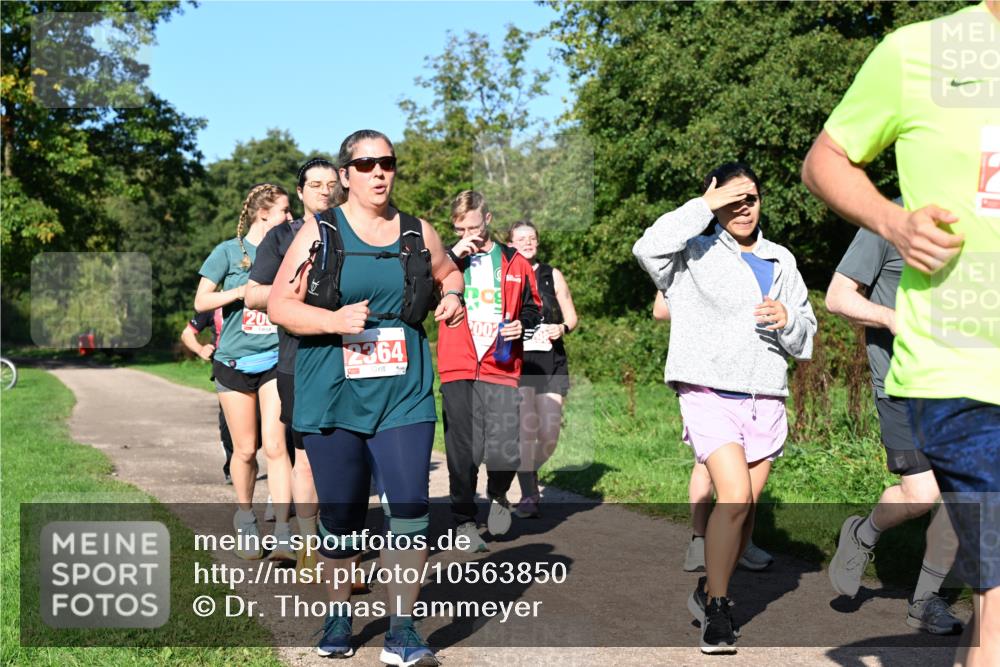 27.09.2026 - 35. Volkslauf durch das schöne Alstertal Dr. Thomas Lammeyer http://msf.ph/oto/10563850 27.09.2026 10:28:06 Laufen 20, 2364, 002 meine-sportfotos.de