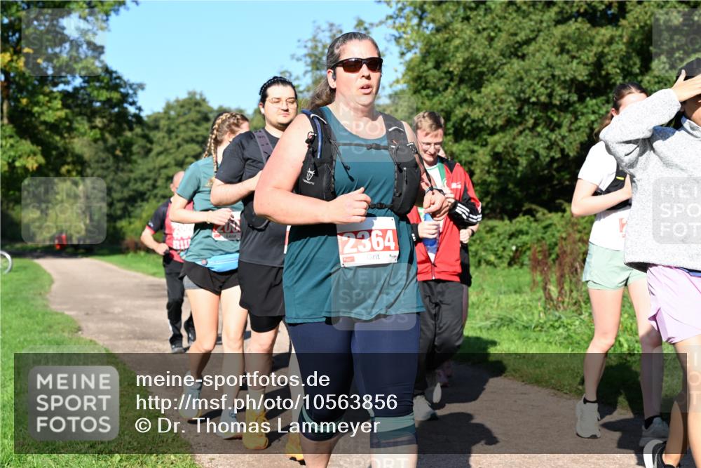 27.09.2026 - 35. Volkslauf durch das schöne Alstertal Dr. Thomas Lammeyer http://msf.ph/oto/10563856 27.09.2026 10:28:07 Laufen 2364 meine-sportfotos.de