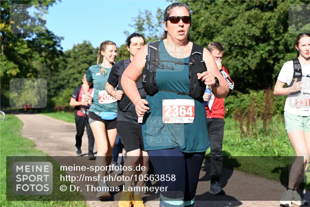 27.09.2026 - 35. Volkslauf durch das schöne Alstertal Dr. Thomas Lammeyer http://msf.ph/oto/10563858 27.09.2026 10:28:07 Laufen 200, 2364, 231 meine-sportfotos.de