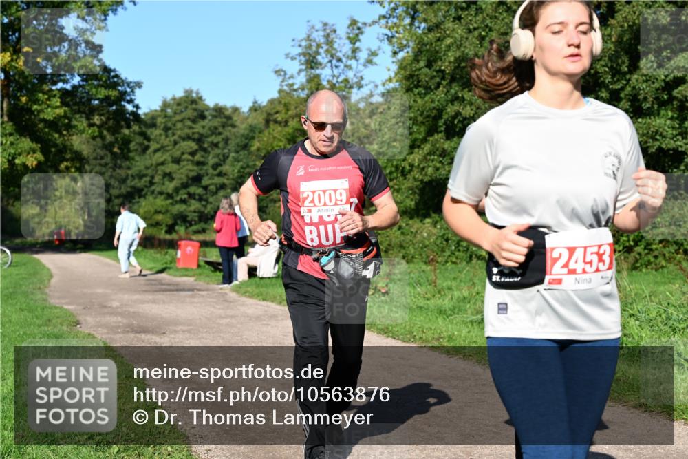 27.09.2026 - 35. Volkslauf durch das schöne Alstertal Dr. Thomas Lammeyer http://msf.ph/oto/10563876 27.09.2026 10:28:10 Laufen 2009, 2453 meine-sportfotos.de
