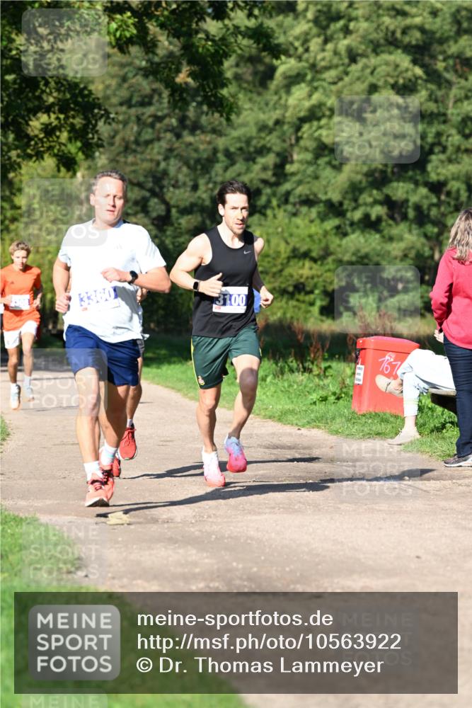27.09.2026 - 35. Volkslauf durch das schöne Alstertal Dr. Thomas Lammeyer http://msf.ph/oto/10563922 27.09.2026 10:33:40 Laufen 3360, 3100, 167 meine-sportfotos.de