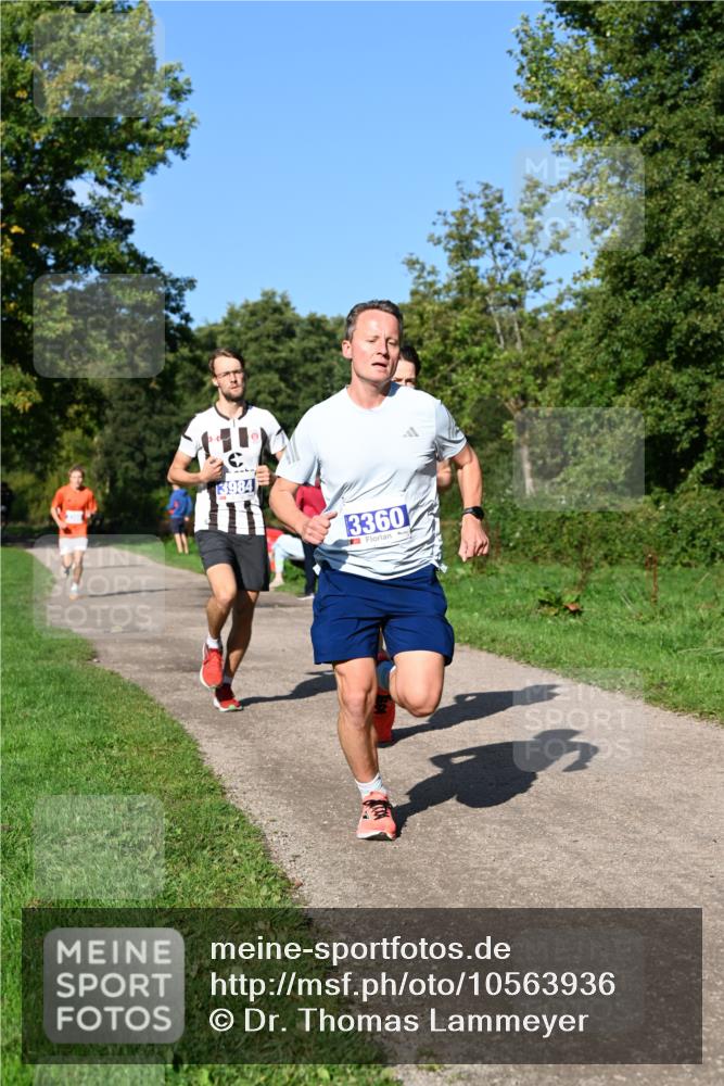 27.09.2026 - 35. Volkslauf durch das schöne Alstertal Dr. Thomas Lammeyer http://msf.ph/oto/10563936 27.09.2026 10:33:43 Laufen 3984, 3360 meine-sportfotos.de
