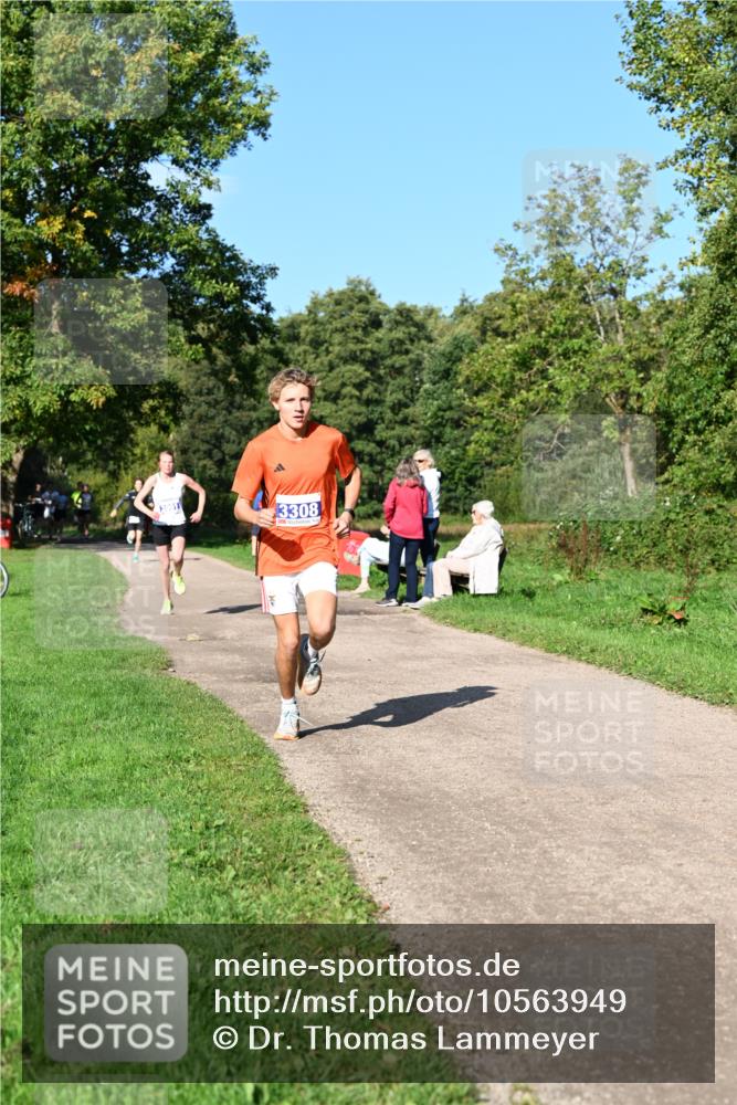 27.09.2026 - 35. Volkslauf durch das schöne Alstertal Dr. Thomas Lammeyer http://msf.ph/oto/10563949 27.09.2026 10:33:47 Laufen 3308 meine-sportfotos.de