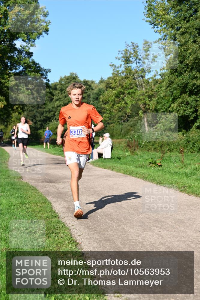 27.09.2026 - 35. Volkslauf durch das schöne Alstertal Dr. Thomas Lammeyer http://msf.ph/oto/10563953 27.09.2026 10:33:48 Laufen 330 meine-sportfotos.de