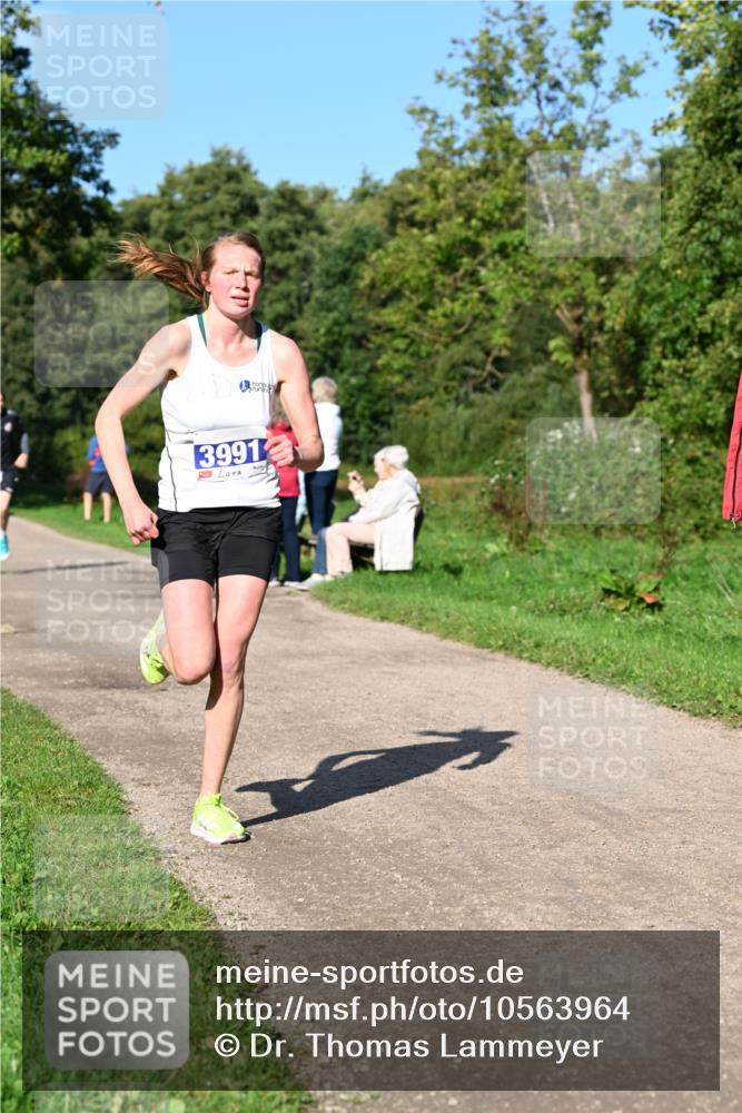 27.09.2026 - 35. Volkslauf durch das schöne Alstertal Dr. Thomas Lammeyer http://msf.ph/oto/10563964 27.09.2026 10:33:51 Laufen 3991 meine-sportfotos.de