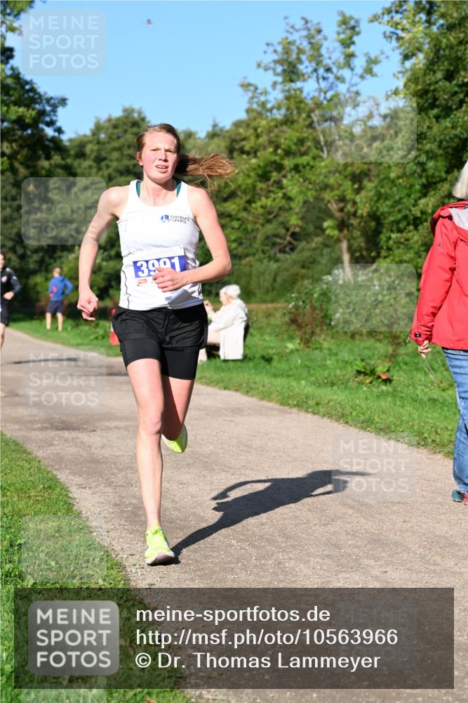 27.09.2026 - 35. Volkslauf durch das schöne Alstertal Dr. Thomas Lammeyer http://msf.ph/oto/10563966 27.09.2026 10:33:51 Laufen 3991 meine-sportfotos.de