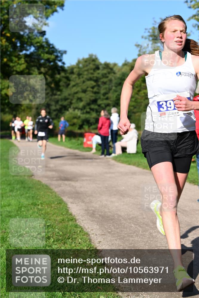 27.09.2026 - 35. Volkslauf durch das schöne Alstertal Dr. Thomas Lammeyer http://msf.ph/oto/10563971 27.09.2026 10:33:52 Laufen 39 meine-sportfotos.de