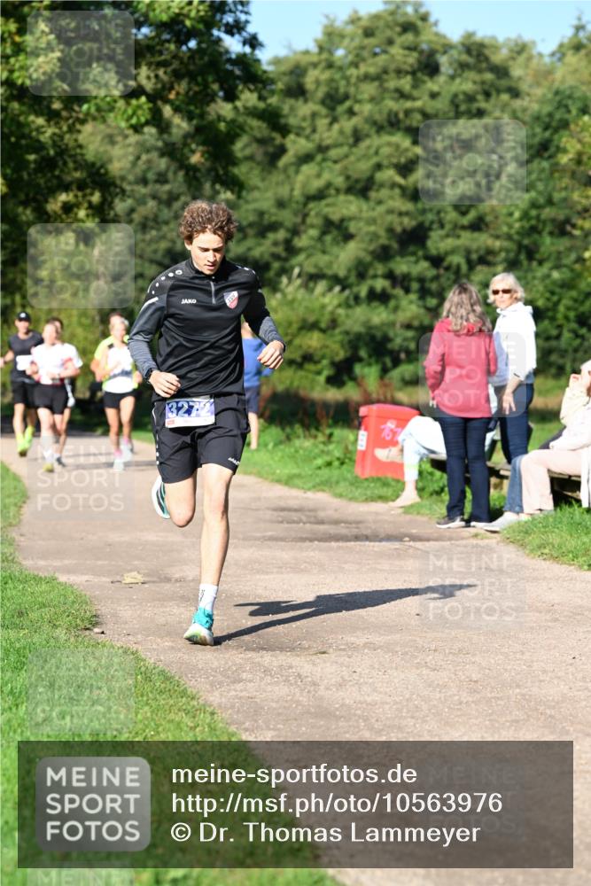 27.09.2026 - 35. Volkslauf durch das schöne Alstertal Dr. Thomas Lammeyer http://msf.ph/oto/10563976 27.09.2026 10:33:54 Laufen  meine-sportfotos.de
