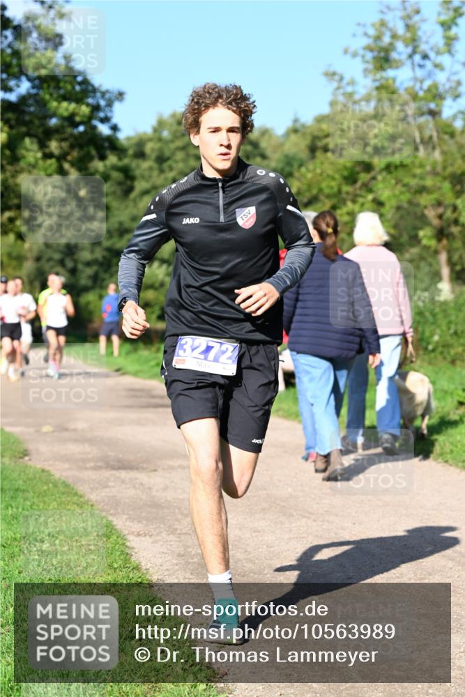 27.09.2026 - 35. Volkslauf durch das schöne Alstertal Dr. Thomas Lammeyer http://msf.ph/oto/10563989 27.09.2026 10:33:56 Laufen 3272 meine-sportfotos.de