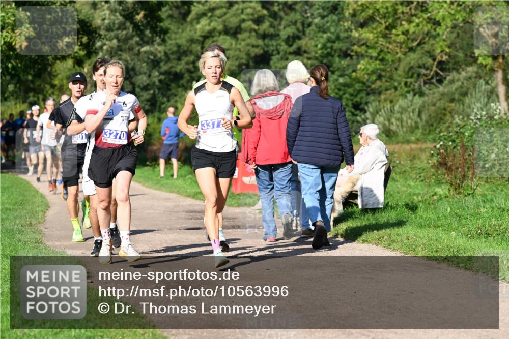 27.09.2026 - 35. Volkslauf durch das schöne Alstertal Dr. Thomas Lammeyer http://msf.ph/oto/10563996 27.09.2026 10:34:00 Laufen 301, 3270, 3372 meine-sportfotos.de