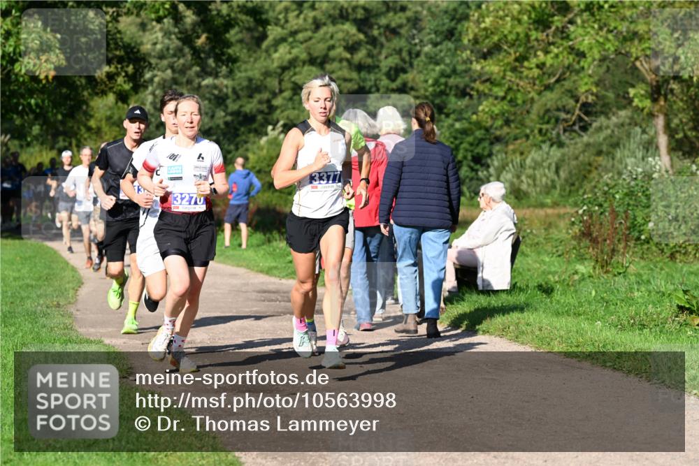 27.09.2026 - 35. Volkslauf durch das schöne Alstertal Dr. Thomas Lammeyer http://msf.ph/oto/10563998 27.09.2026 10:34:00 Laufen 13377, 3270 meine-sportfotos.de