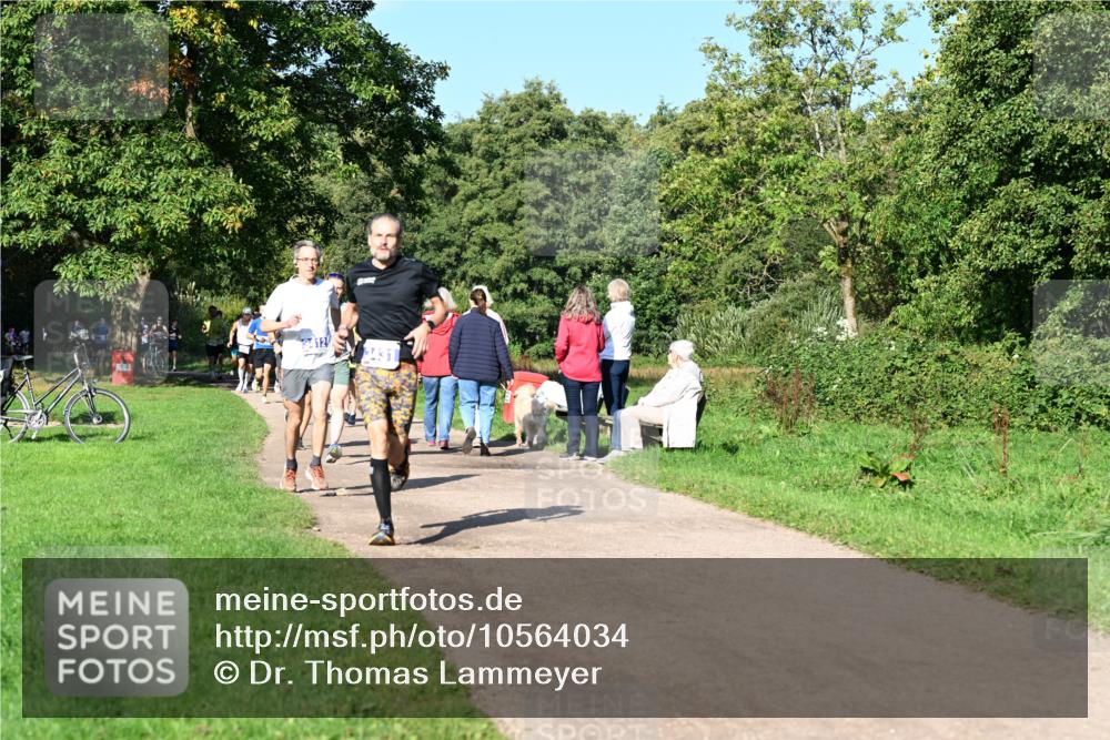 27.09.2026 - 35. Volkslauf durch das schöne Alstertal Dr. Thomas Lammeyer http://msf.ph/oto/10564034 27.09.2026 10:34:05 Laufen  meine-sportfotos.de
