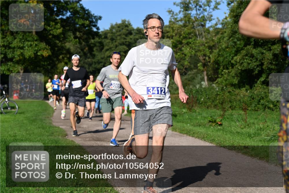27.09.2026 - 35. Volkslauf durch das schöne Alstertal Dr. Thomas Lammeyer http://msf.ph/oto/10564052 27.09.2026 10:34:08 Laufen 3069, 3412 meine-sportfotos.de