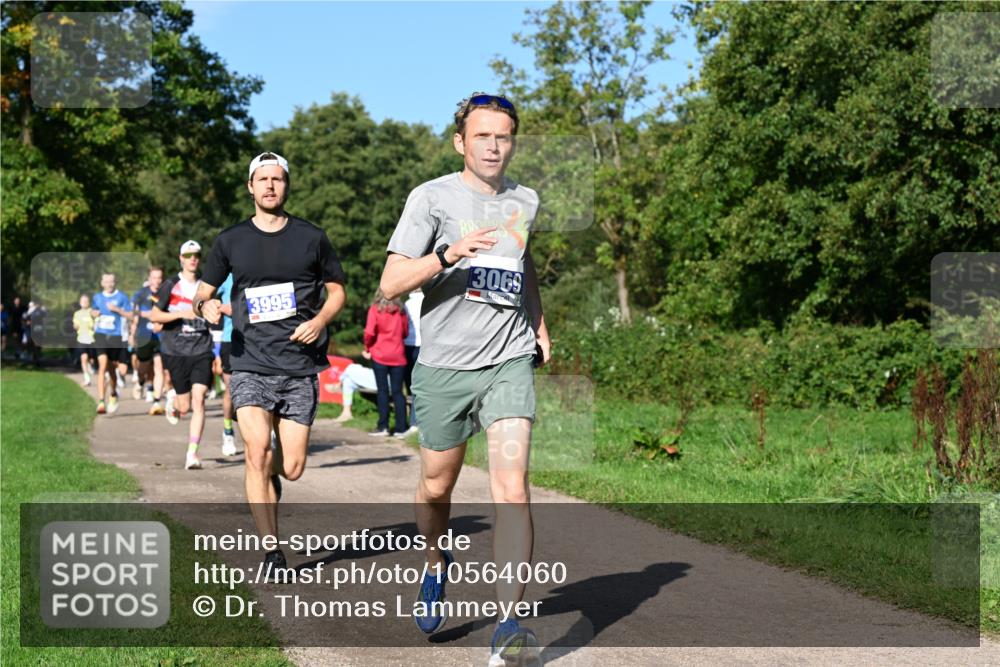 27.09.2026 - 35. Volkslauf durch das schöne Alstertal Dr. Thomas Lammeyer http://msf.ph/oto/10564060 27.09.2026 10:34:10 Laufen 3995, 13069 meine-sportfotos.de