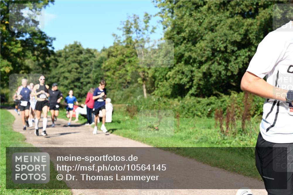 27.09.2026 - 35. Volkslauf durch das schöne Alstertal Dr. Thomas Lammeyer http://msf.ph/oto/10564145 27.09.2026 10:34:22 Laufen  meine-sportfotos.de