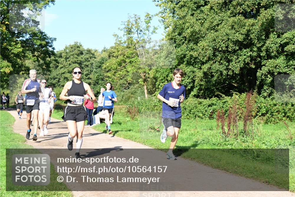 27.09.2026 - 35. Volkslauf durch das schöne Alstertal Dr. Thomas Lammeyer http://msf.ph/oto/10564157 27.09.2026 10:34:24 Laufen 3398, 3211 meine-sportfotos.de
