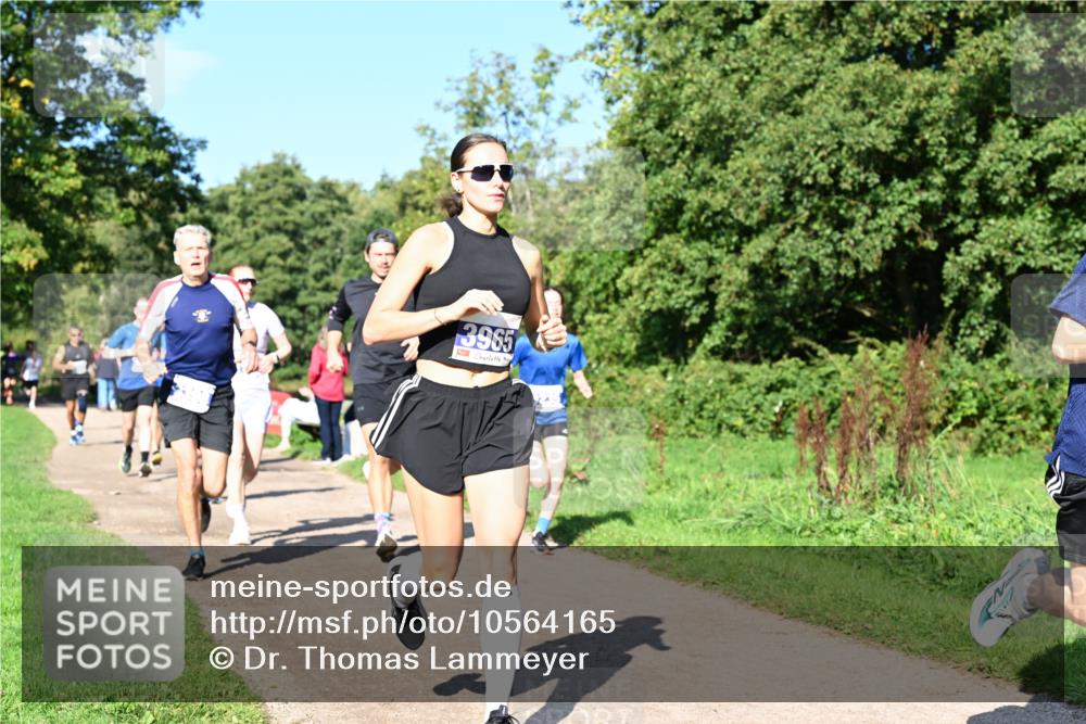 27.09.2026 - 35. Volkslauf durch das schöne Alstertal Dr. Thomas Lammeyer http://msf.ph/oto/10564165 27.09.2026 10:34:25 Laufen 3965 meine-sportfotos.de