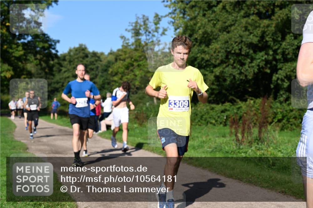 27.09.2026 - 35. Volkslauf durch das schöne Alstertal Dr. Thomas Lammeyer http://msf.ph/oto/10564181 27.09.2026 10:34:28 Laufen 3309 meine-sportfotos.de