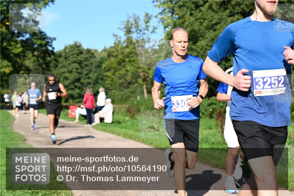27.09.2026 - 35. Volkslauf durch das schöne Alstertal Dr. Thomas Lammeyer http://msf.ph/oto/10564190 27.09.2026 10:34:30 Laufen 330, 3252 meine-sportfotos.de