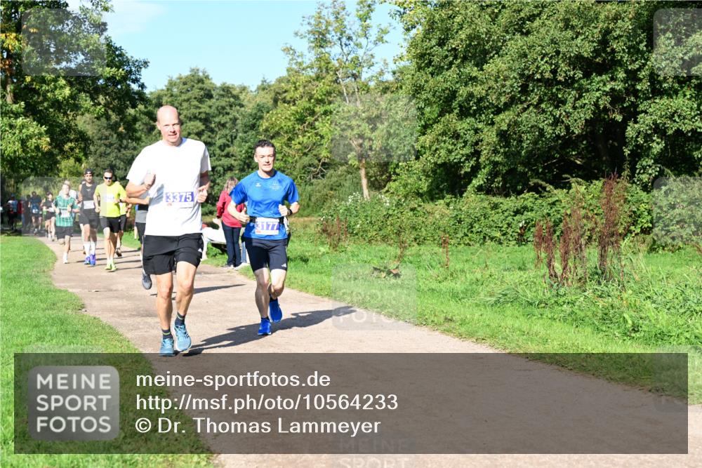 27.09.2026 - 35. Volkslauf durch das schöne Alstertal Dr. Thomas Lammeyer http://msf.ph/oto/10564233 27.09.2026 10:34:43 Laufen 3375 meine-sportfotos.de