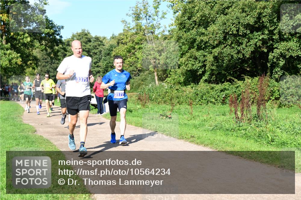 27.09.2026 - 35. Volkslauf durch das schöne Alstertal Dr. Thomas Lammeyer http://msf.ph/oto/10564234 27.09.2026 10:34:44 Laufen 3375, 3177 meine-sportfotos.de