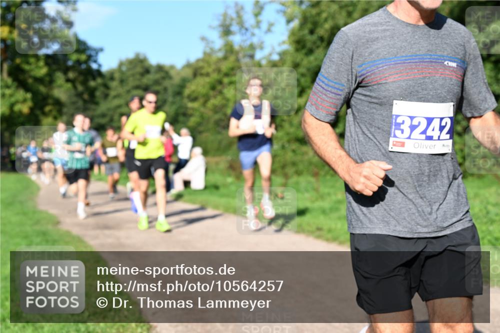 27.09.2026 - 35. Volkslauf durch das schöne Alstertal Dr. Thomas Lammeyer http://msf.ph/oto/10564257 27.09.2026 10:34:47 Laufen 13242 meine-sportfotos.de