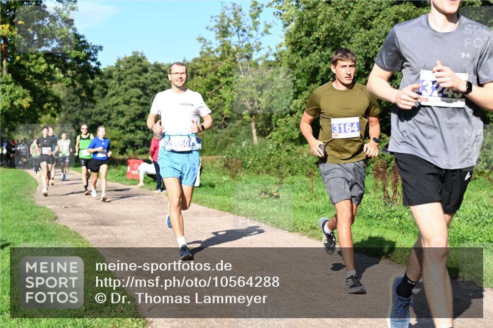 27.09.2026 - 35. Volkslauf durch das schöne Alstertal Dr. Thomas Lammeyer http://msf.ph/oto/10564288 27.09.2026 10:34:52 Laufen 500, 3164 meine-sportfotos.de