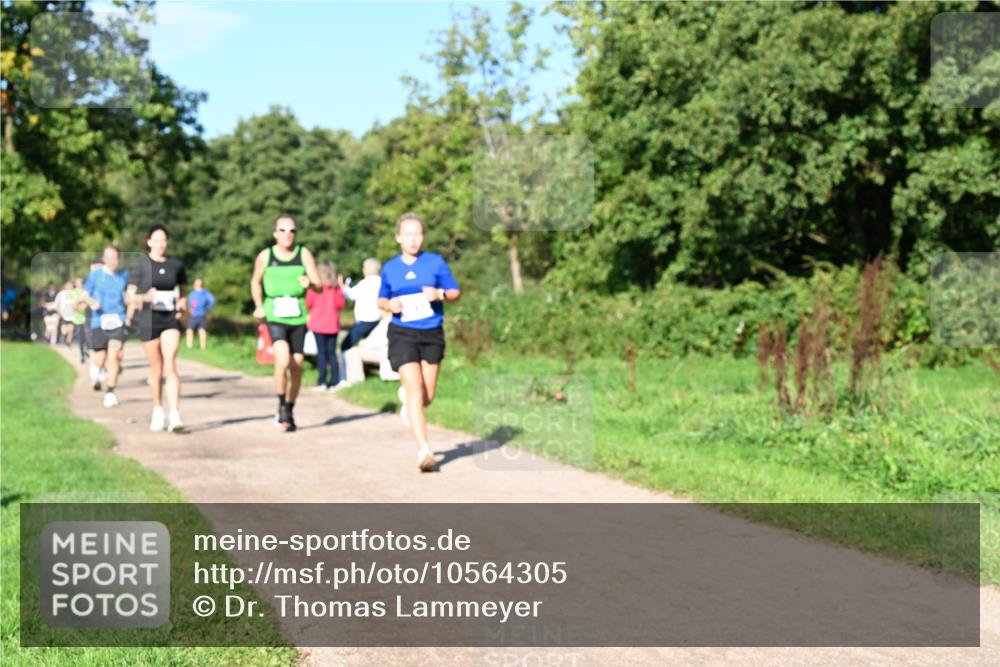 27.09.2026 - 35. Volkslauf durch das schöne Alstertal Dr. Thomas Lammeyer http://msf.ph/oto/10564305 27.09.2026 10:34:54 Laufen  meine-sportfotos.de