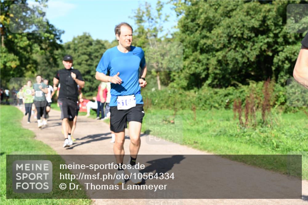 27.09.2026 - 35. Volkslauf durch das schöne Alstertal Dr. Thomas Lammeyer http://msf.ph/oto/10564334 27.09.2026 10:34:59 Laufen 3166 meine-sportfotos.de